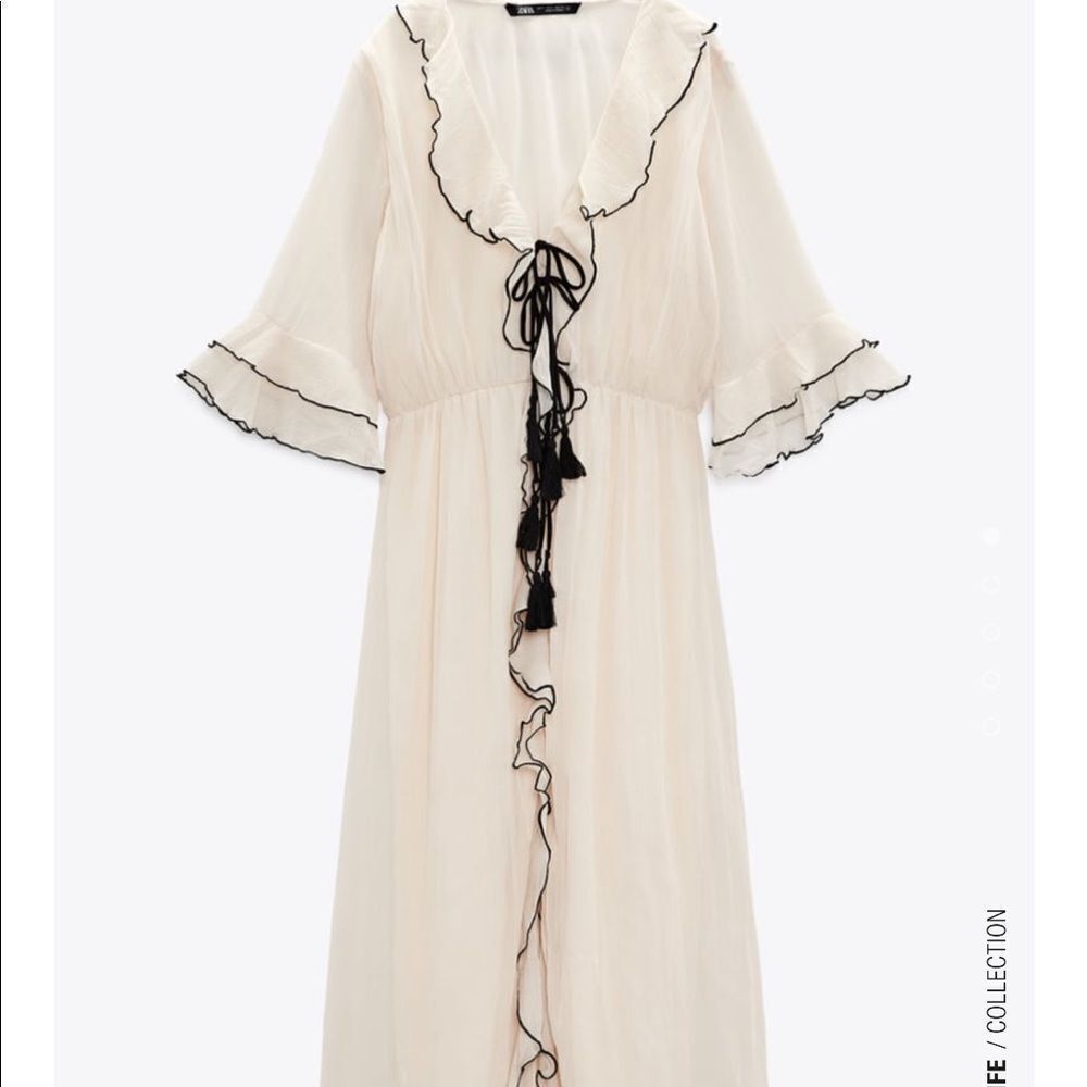 Zara blogger favorite ruffle dress oyster white NWT